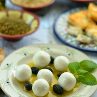 How to make Labneh (yogurt cheese) at home